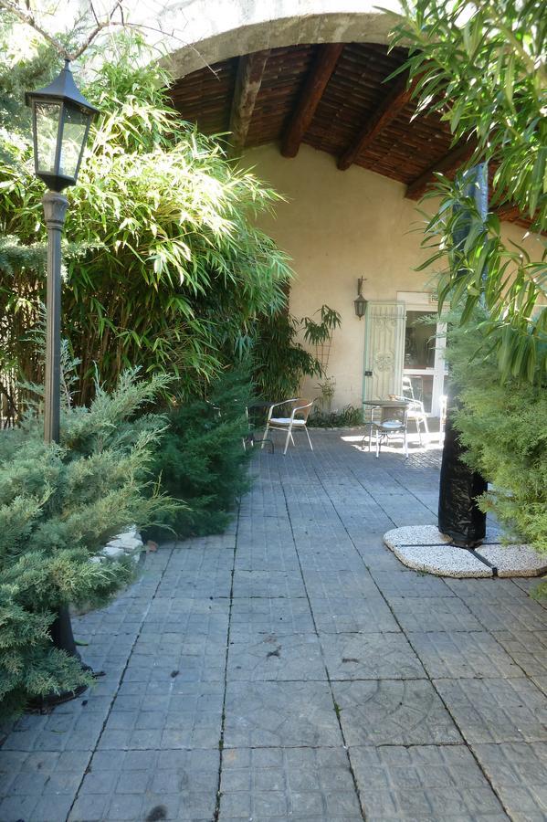 Hotel Restaurant Le Commerce Auriol Exterior foto